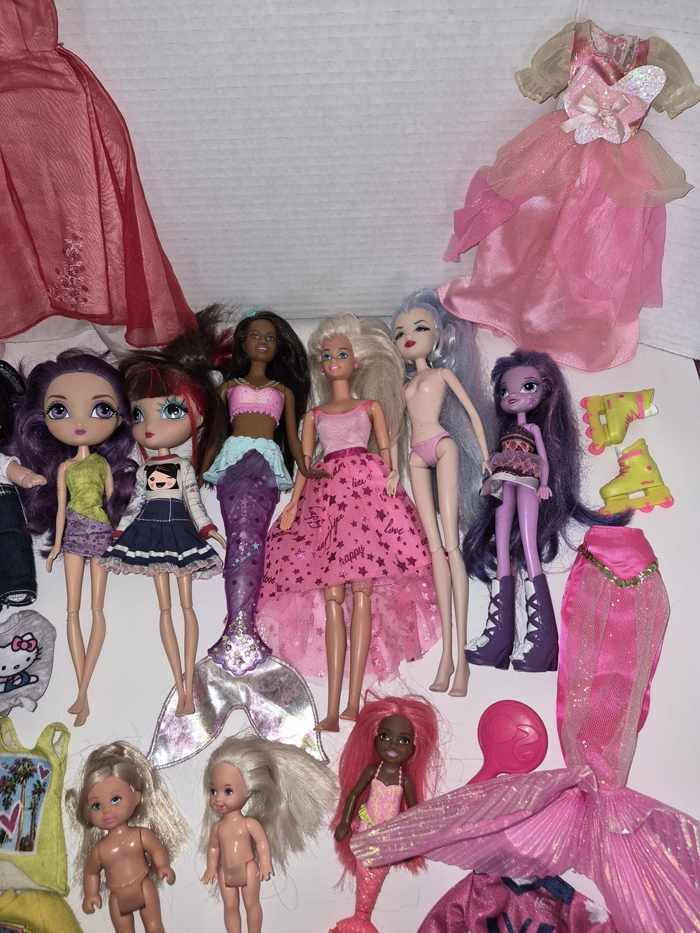 Mixed Doll Lot Barbies, La Dee Da, Winx, MLP, Baby Dolls, Clothing - Picture 8 of 8